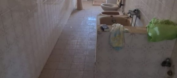 4 rooms Apartment in Catanzaro, Italy No. 82265 8