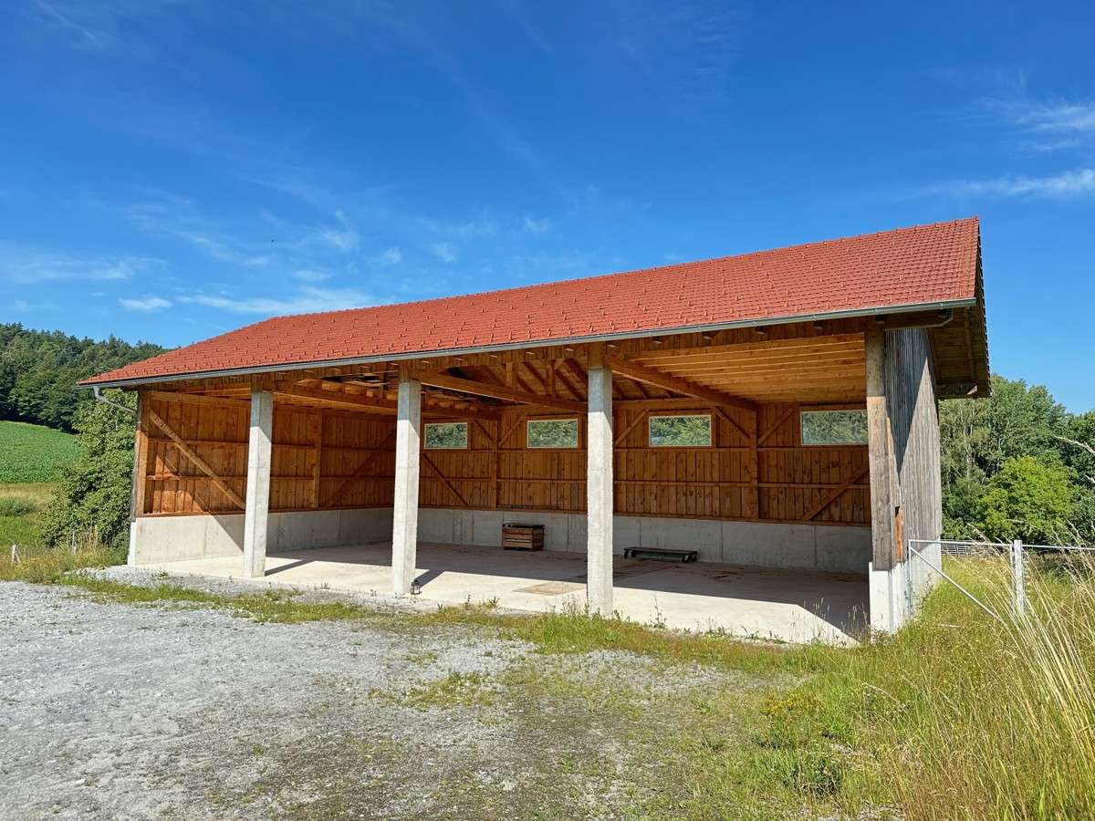 206m² Warehouse in Deggendorf, Germany No. 128496