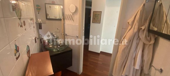 3 bedrooms Apartment in Bari, Italy No. 371115 22