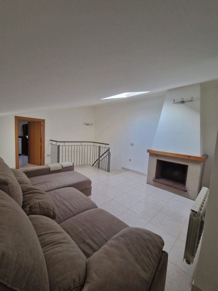 4 غرف نوم منزل ذو طابقين في Girona, Spain رقم 198551