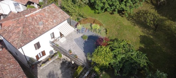 4 bedrooms House in Endine Gaiano, Italy No. 357961 4