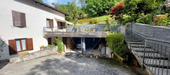 4 bedrooms House in Endine Gaiano, Italy No. 357961 12