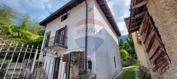 4 bedrooms House in Endine Gaiano, Italy No. 357961 14