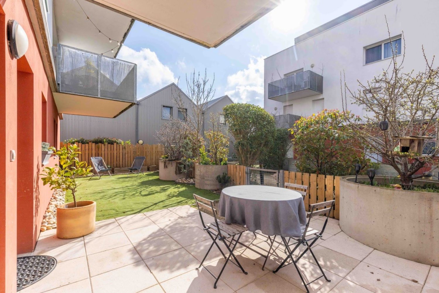 3 غرف نوم شقة في Rennes, France رقم 198321