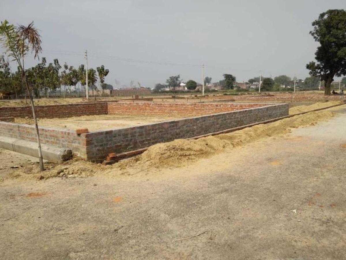  قطعة أرض في Lucknow, India رقم 31741