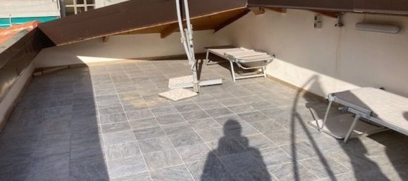 5 rooms Apartment in Livorno, Italy No. 45121 10