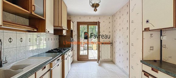 3 bedrooms House in Vitry-sur-Seine, France No. 178367 3