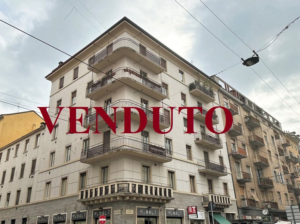 4-salle Appartement à Milan, Italy No. 244488