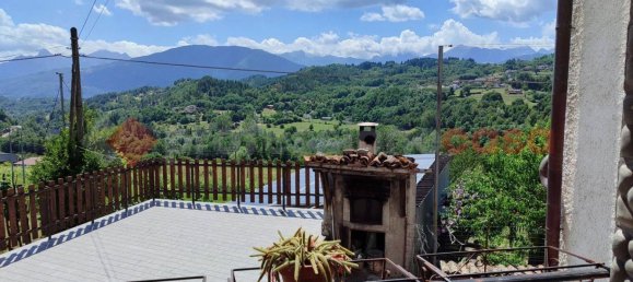 2 bedrooms House in Villa Collemandina, Italy No. 268252 2