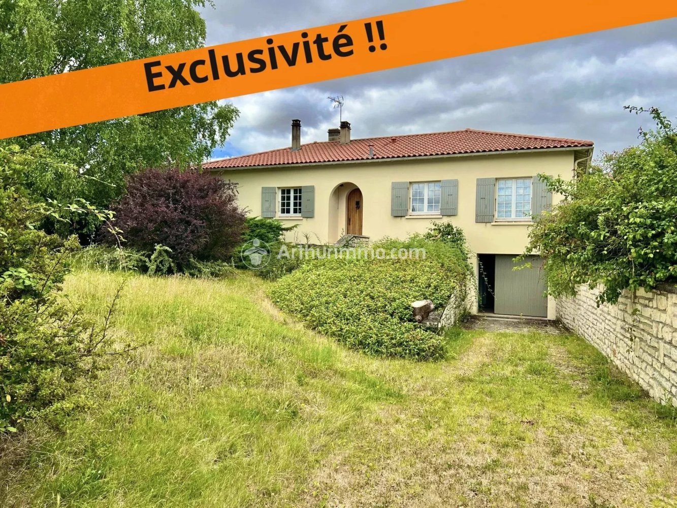 3 bedrooms House in Saint-Jean-d'Angely, France No. 282356