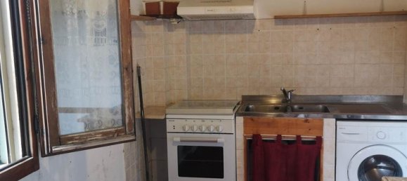 Квартира с 2 комнатами в Террануова Браччолини, Италия № 229898 8