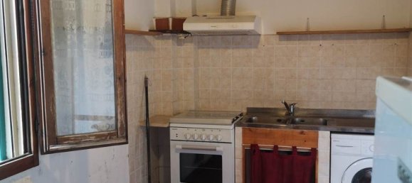 Квартира с 2 комнатами в Террануова Браччолини, Италия № 229898 17