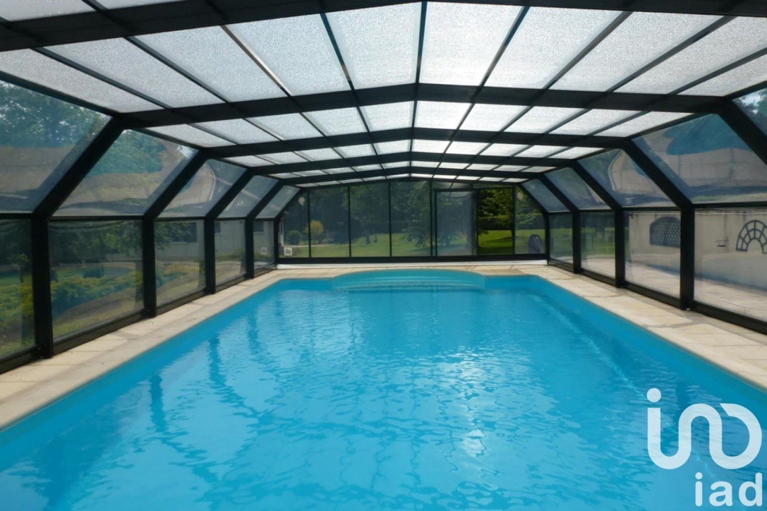 5 bedrooms House in Aureil, France No. 98817