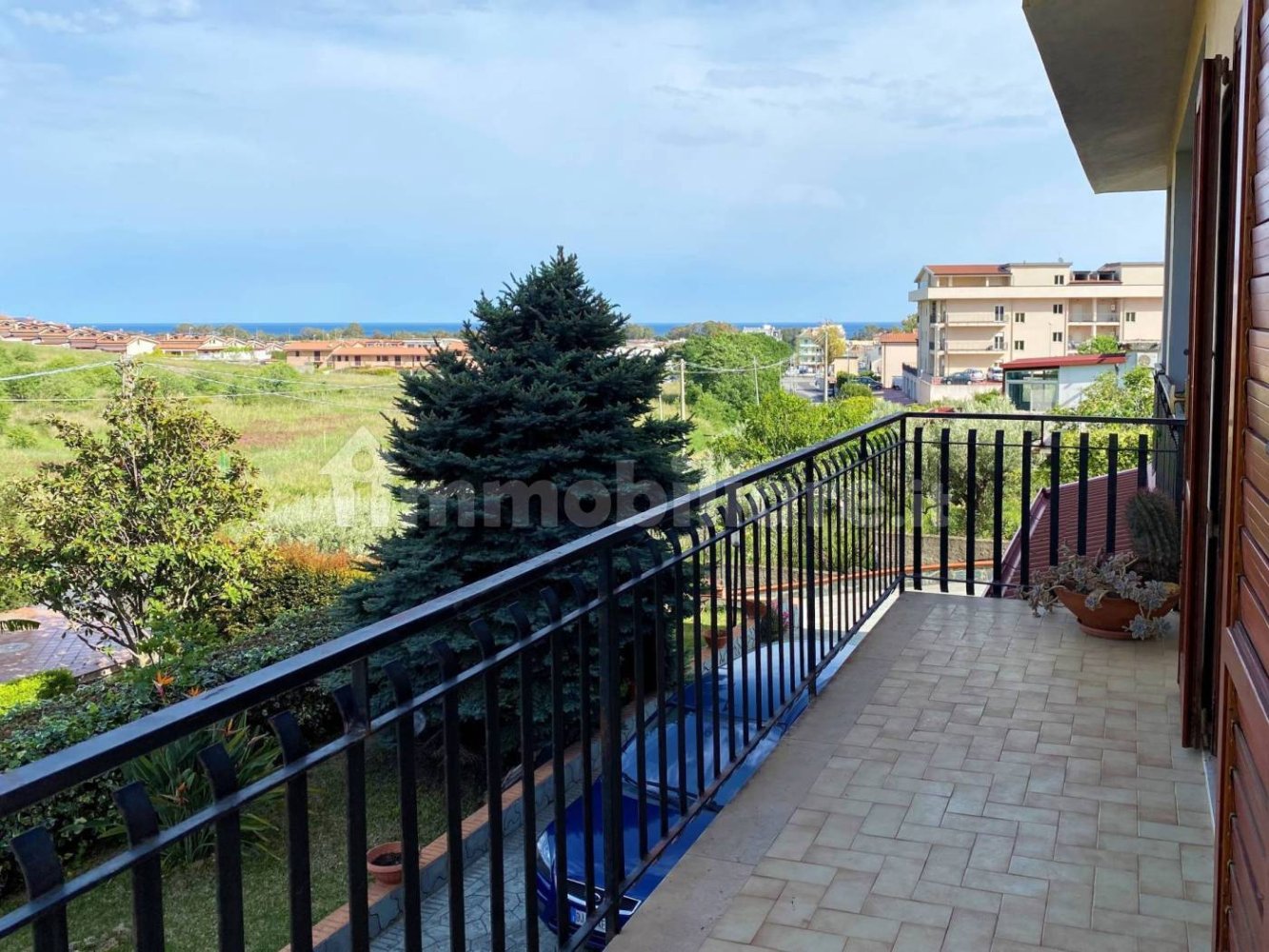 Apartamento de 3 dormitorios en Catanzaro, Italy No. 43593