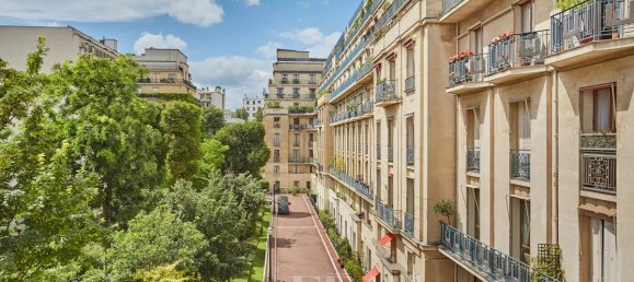3 bedrooms Apartment in Paris, France No. 178950 6