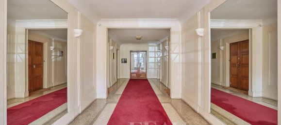 3 bedrooms Apartment in Paris, France No. 178950 19