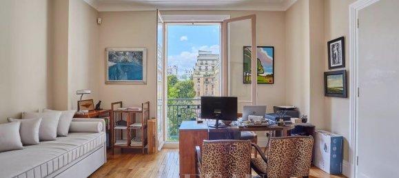 3 bedrooms Apartment in Paris, France No. 178950 8