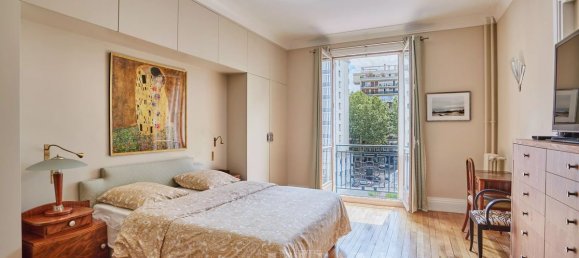 3 bedrooms Apartment in Paris, France No. 178950 12