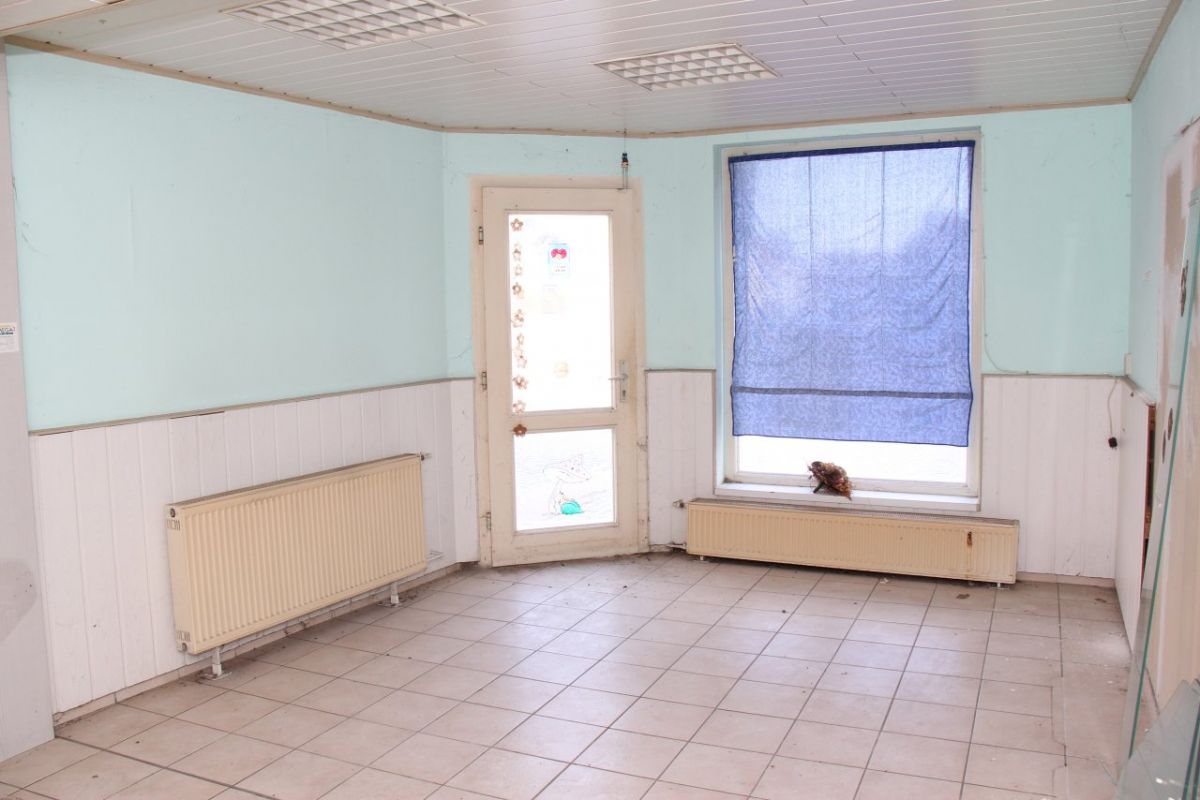 Edificio de 8 habitaciónes en Unstrut-Hainich-Kreis, Germany No. 58014