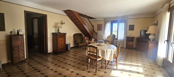 Casa de 2 dormitorios en Saint-Georges-sur-Cher, France No. 210182 6
