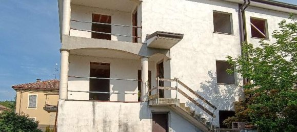 4 rooms Villa in Cortemaggiore, Italy No. 165585 5