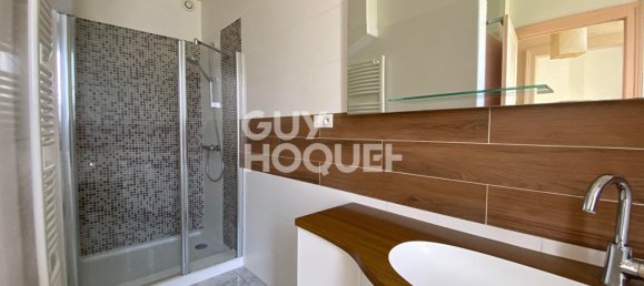 3 bedrooms House in Soissons, France No. 87460 24