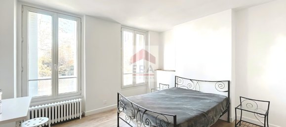4-salle Appartement à Suresnes, France No. 139865 5