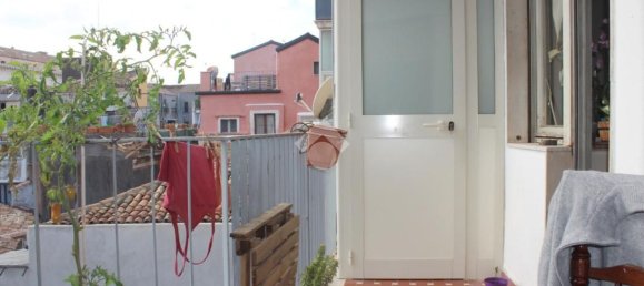 4 rooms Apartment in Catania, Italy No. 42193 3