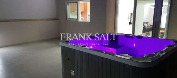 Penthouse T1 em Swieqi, Malta N.º 9214 18