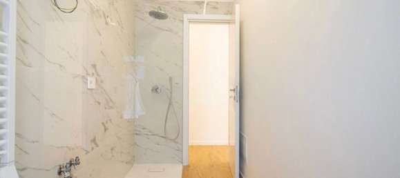 3 rooms Apartment in Catania, Italy No. 291045 10