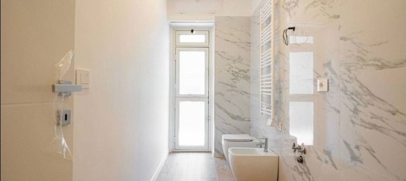 3 rooms Apartment in Catania, Italy No. 291045 9