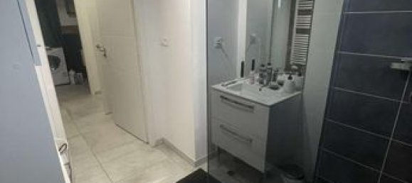 Apartamento de 2 dormitorios en Saint-Egreve, France No. 284938 4