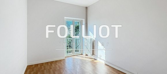 5 chambres Maison à Le Châtellier, France No. 49607 7