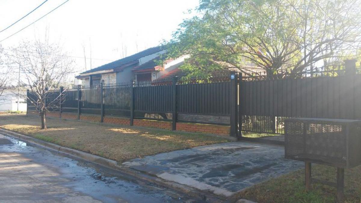 Casa T3 em Escobar, Argentina N.º 12982