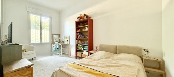 Квартира с 3 спальнями в Марсель, Франция № 293032 9