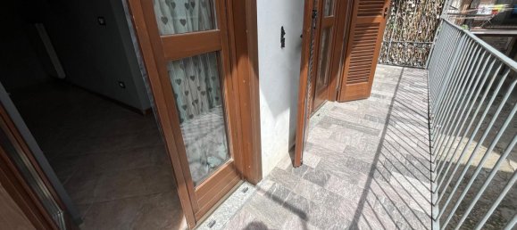 Дом с 2 комнатами в Галлиате, Италия № 275623 12