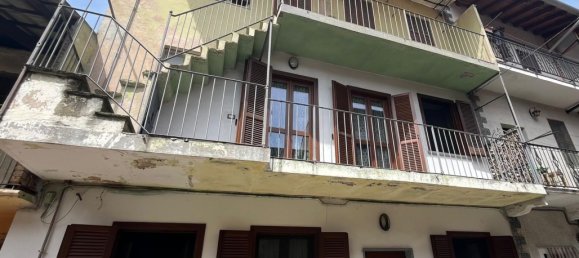 Дом с 2 комнатами в Галлиате, Италия № 275623 13