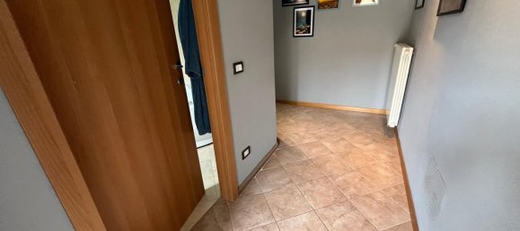 Дом с 2 комнатами в Галлиате, Италия № 275623 15