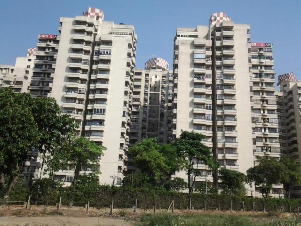 3 bedrooms House in Gurgaon, India No. 7043