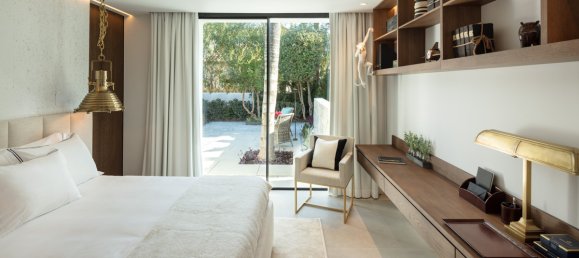 5 bedrooms Villa in Marbella, Spain No. 96688 24