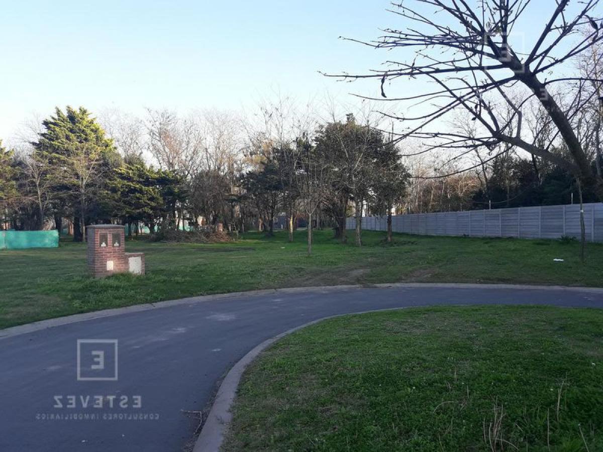  Land in Escobar, Argentina No. 116523