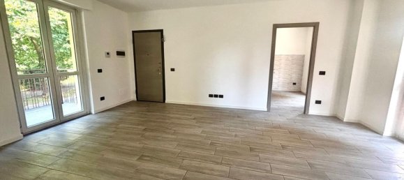 Apartamento de 3 dormitorios en Cinisello Balsamo, Italy No. 357801 5
