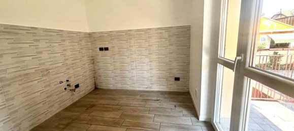 Apartamento de 3 dormitorios en Cinisello Balsamo, Italy No. 357801 10