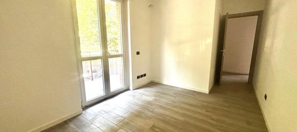 Apartamento de 3 dormitorios en Cinisello Balsamo, Italy No. 357801 23