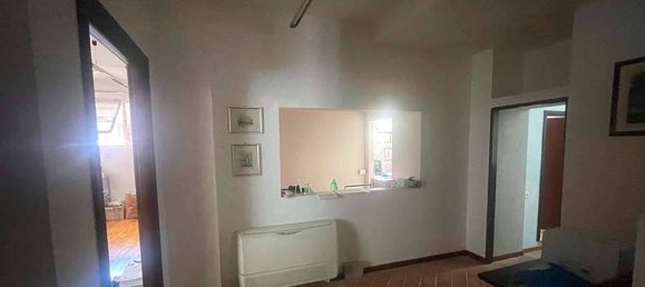 4-salle Propriété commerciale à Poggibonsi, Italy No. 320892 7