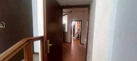 4-salle Propriété commerciale à Poggibonsi, Italy No. 320892 11