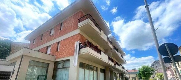 4-salle Propriété commerciale à Poggibonsi, Italy No. 320892 2