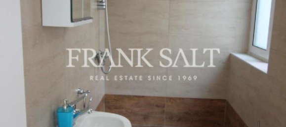 57m² Office in Saint Julian's, Malta No. 12218 3