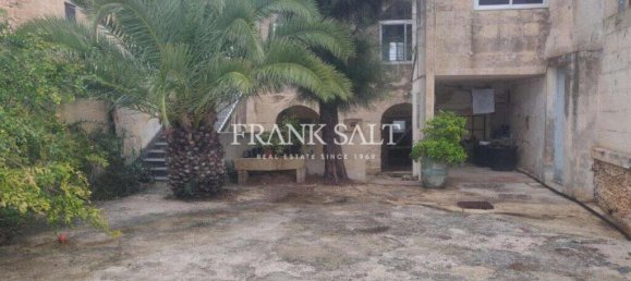 3 bedrooms Farm in Mosta, Malta No. 1496 7