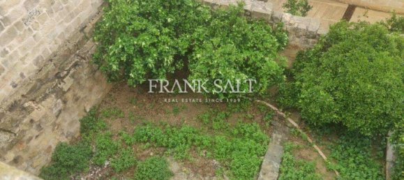 3 bedrooms Farm in Mosta, Malta No. 1496 20